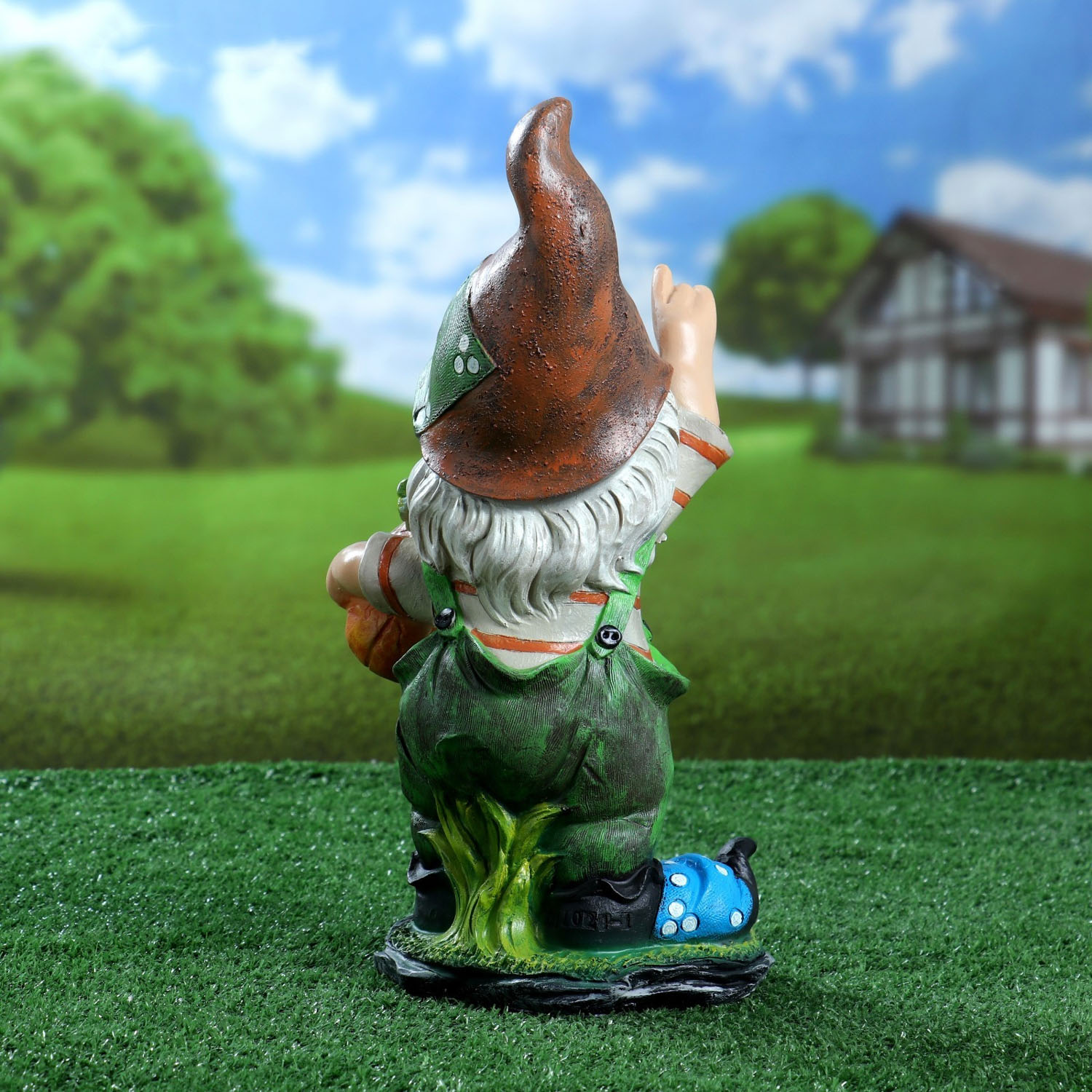 Садовая фигура "Гном с тыквой" 19х38см МИКС  4932824