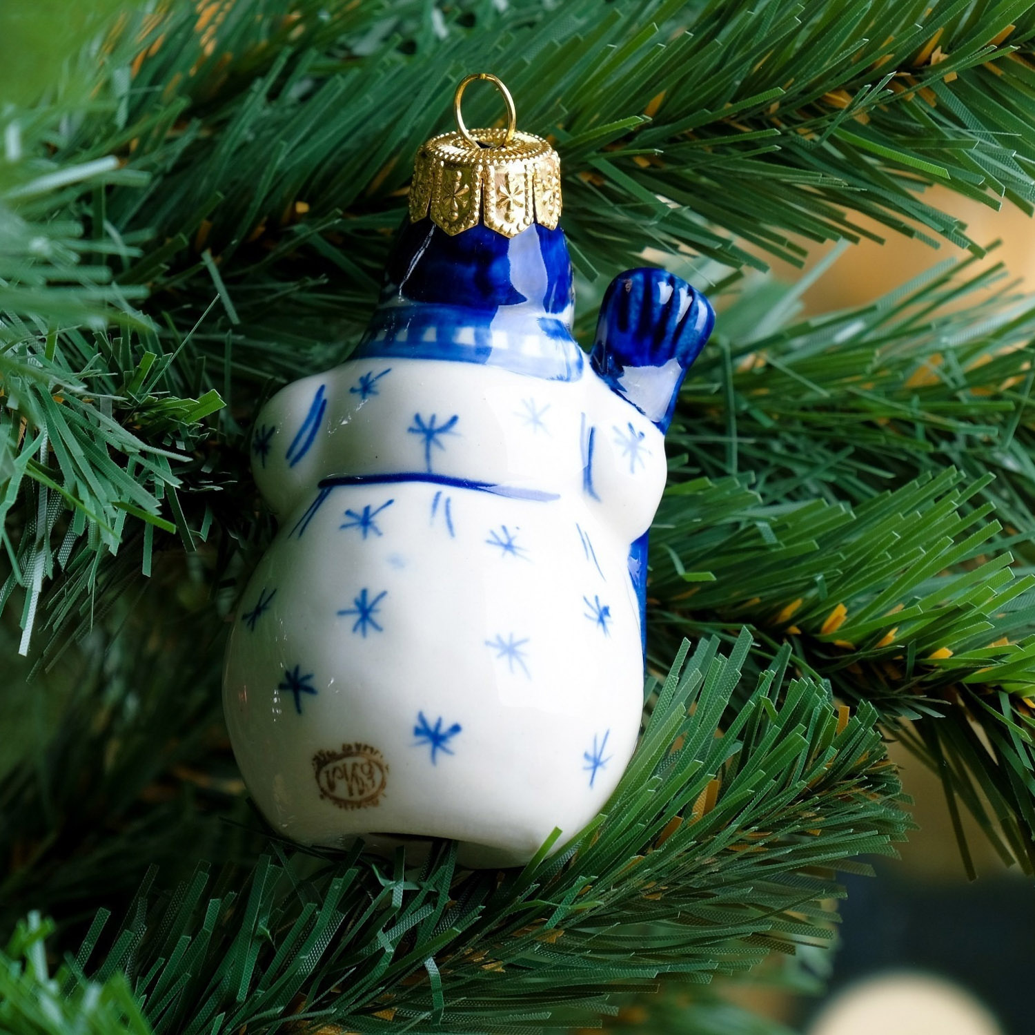 Ёлочное украшение "Снеговик" 8 см