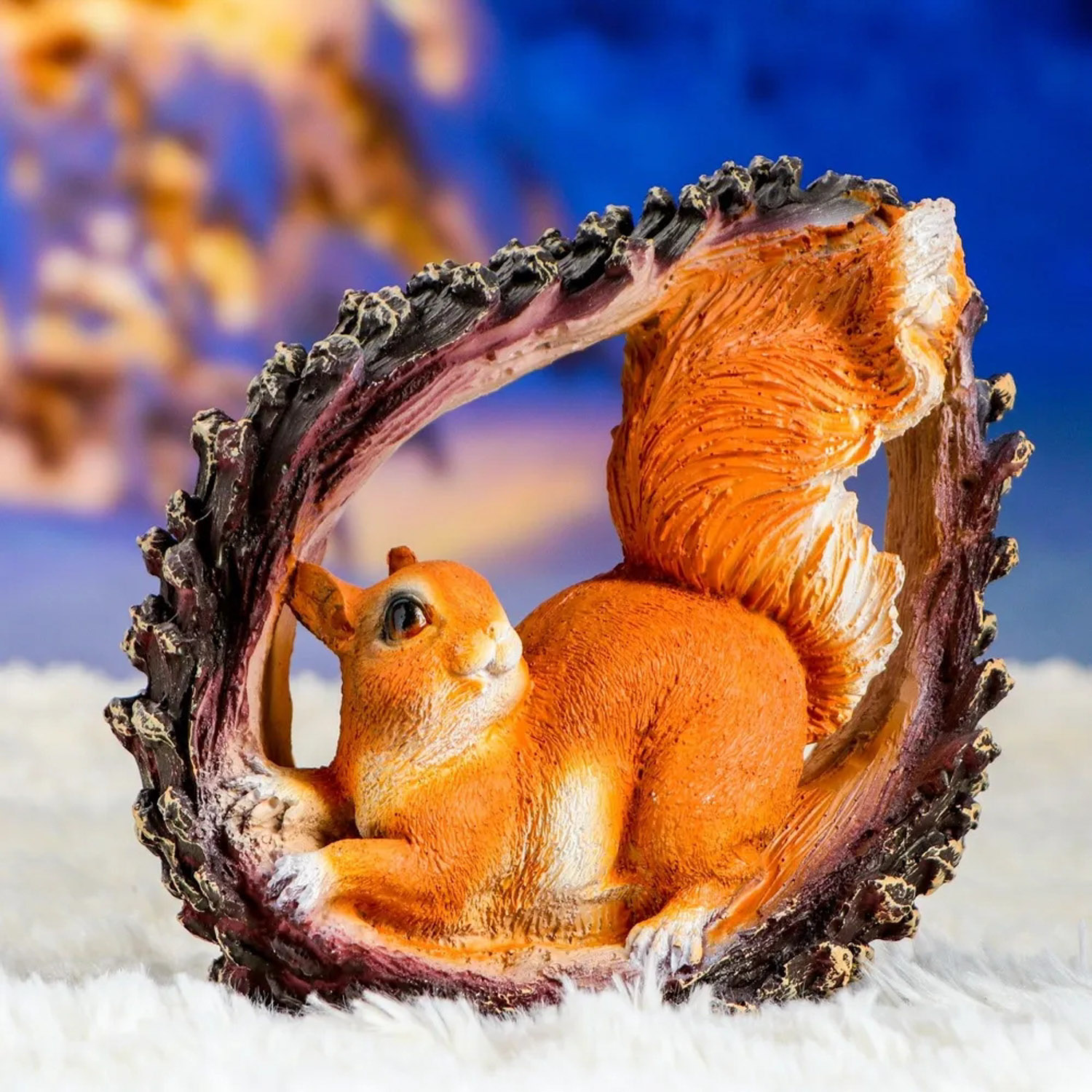 Садовая фигура "Белка в шишке 1518821 Садовая фигура "Белка в шишке 1518821