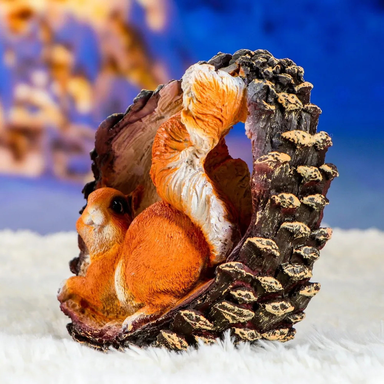 Садовая фигура "Белка в шишке 1518821 Садовая фигура "Белка в шишке 1518821